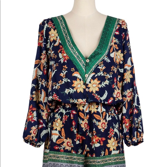 (Last 3) Boho floral v-neck romper blue/off white with colorful tassels - Picture 5 of 7